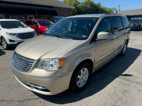 2012 Chrysler Town and Country for sale at Auto Choice in Belton MO