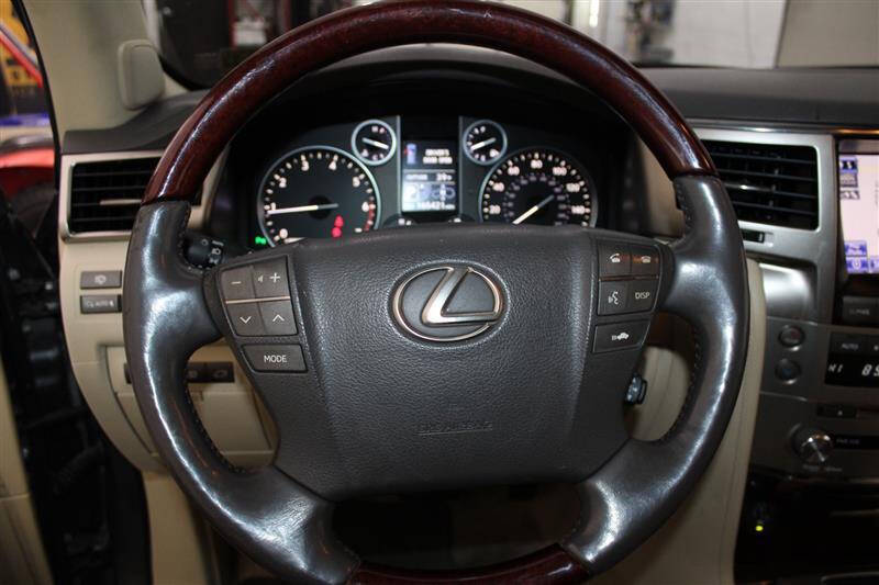 2013 Lexus LX 570
