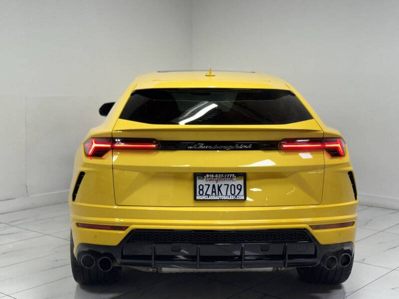 2021 Lamborghini Urus
