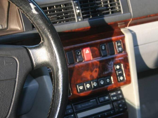 1995 Mercedes-Benz E-Class E 320