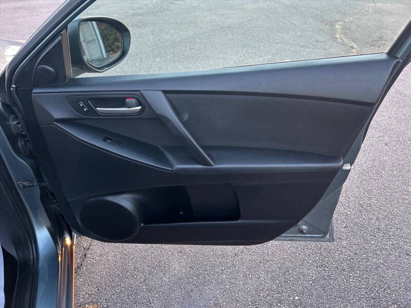 2013 Mazda MAZDA3 i Touring