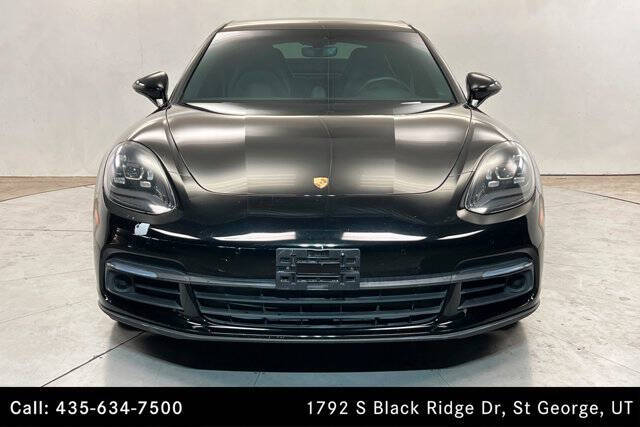 2017 Porsche Panamera 4