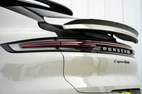 2024 Porsche Cayenne Turbo E-Hybrid Coupe