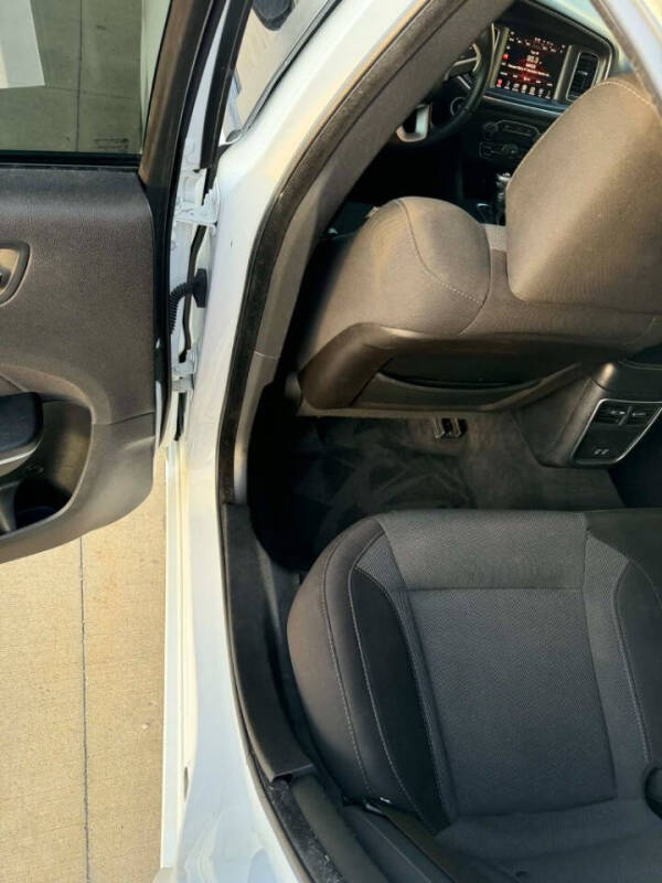 2015 Dodge Charger SXT