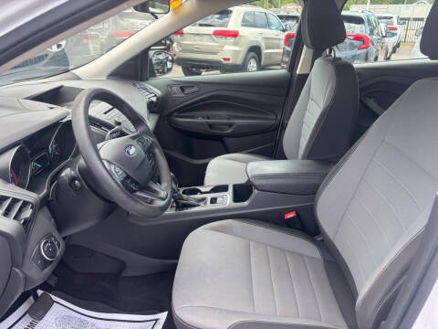 2017 Ford Escape S