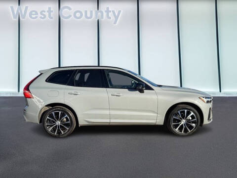 2025 Volvo XC60 B5 Plus Dark Theme
