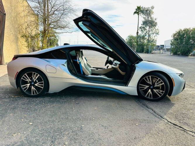 2014 BMW i8