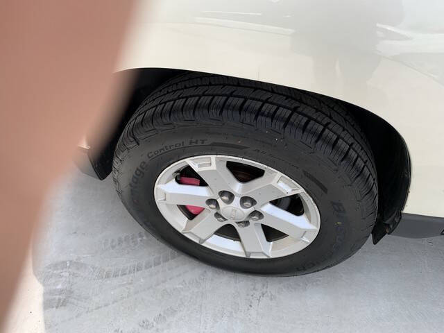 2015 GMC Acadia SLE-2
