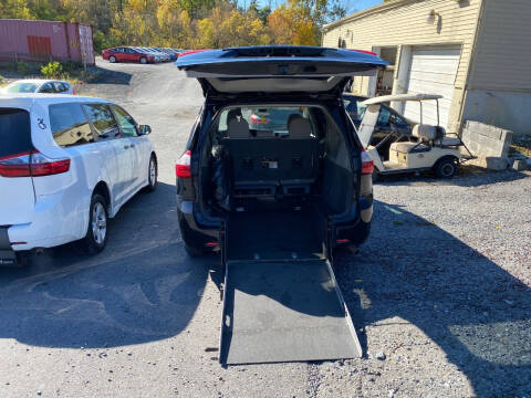 2020 Toyota Sienna for sale at BT Mobility LLC in Wrightstown NJ