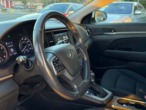 2018 Hyundai Elantra