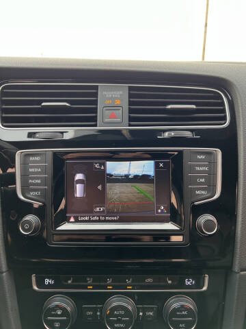 2015 Volkswagen Golf R 4Motion