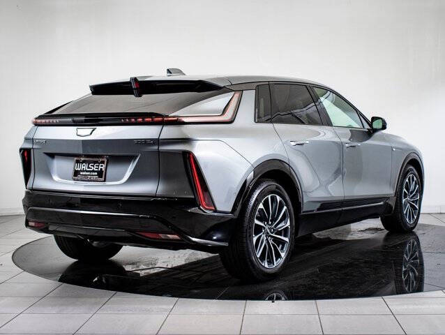 2024 Cadillac LYRIQ Sport 1