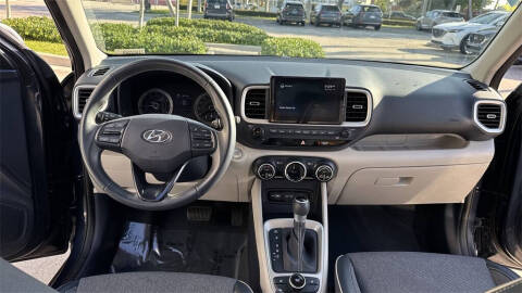 2022 Hyundai Venue Limited