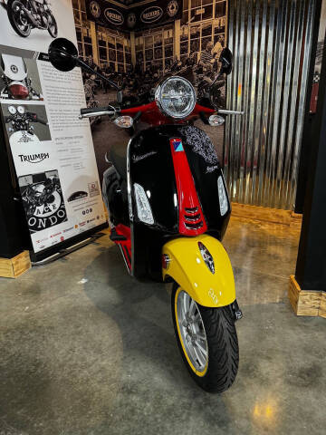 2023 Vespa DISNEY MICKEY SPECIAL EDITION