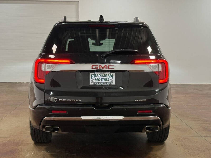 2022 GMC Acadia Denali