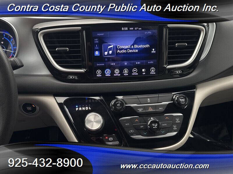 2017 Chrysler Pacifica Hybrid Touring Plus