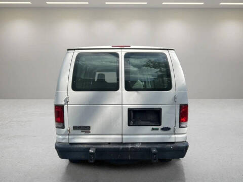 2013 Ford E-Series E-250