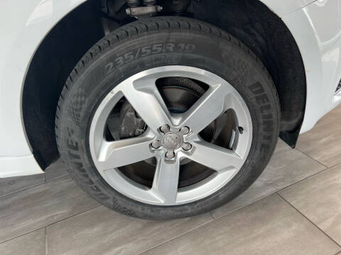 2011 Audi Q5 3.2 quattro Premium Plus