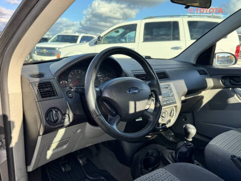 2007 Ford Focus ZX4 SES