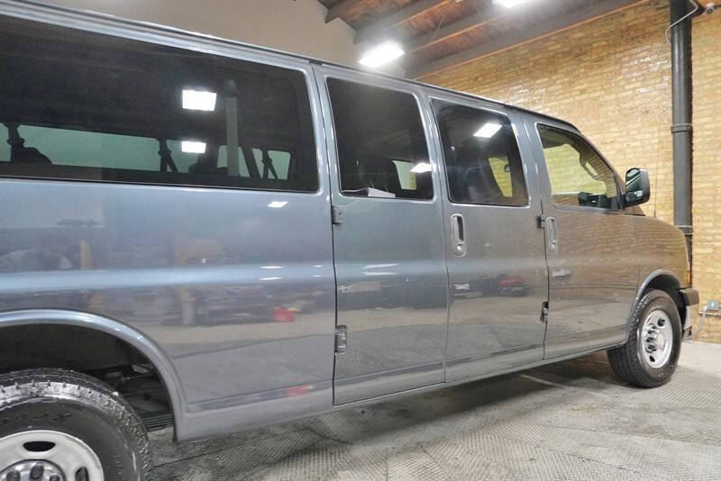 2017 Chevrolet Express LT 3500