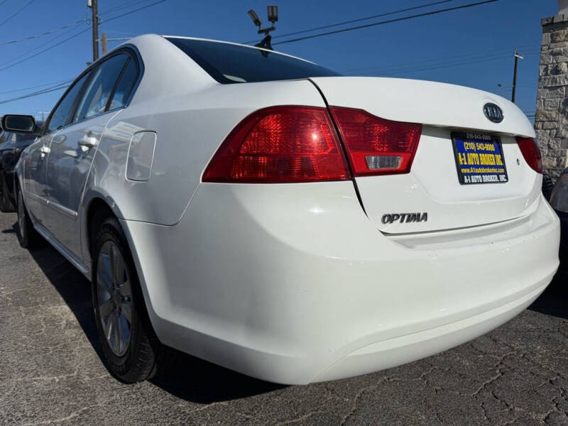 2010 Kia Optima LX