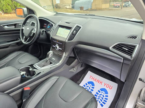 2017 Ford Edge Titanium