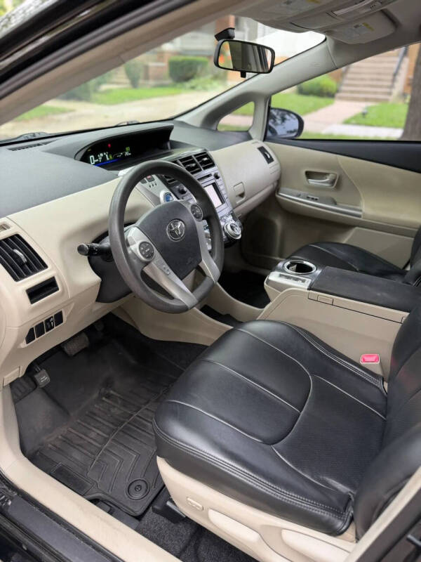 2014 Toyota Prius v