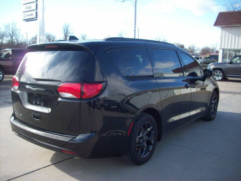 2020 Chrysler Pacifica Touring L Plus