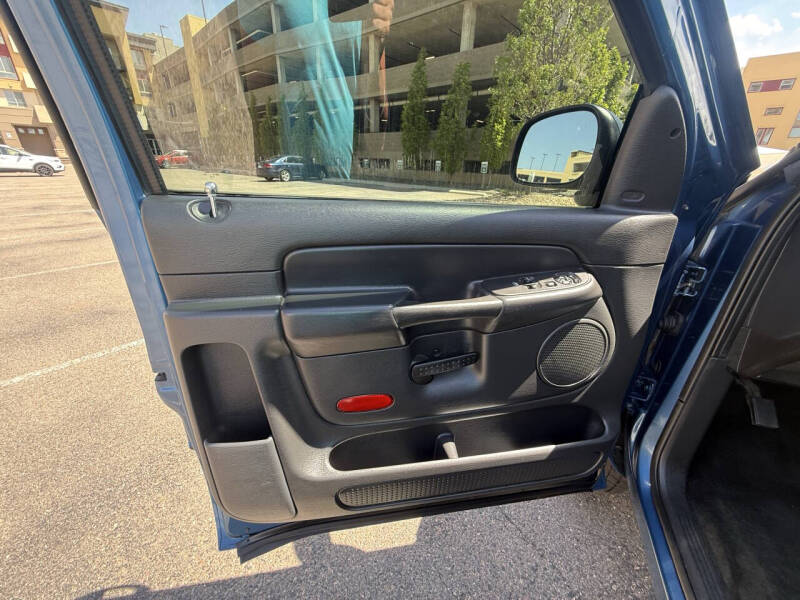 2005 Dodge Ram 1500 SLT