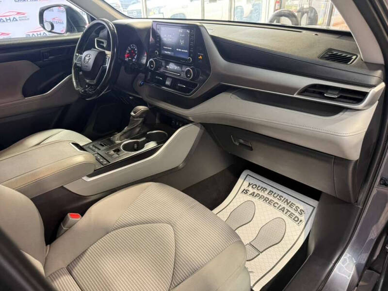 2021 Toyota Highlander LE