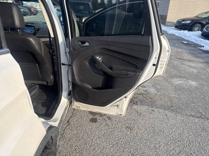 2016 Ford Escape SE
