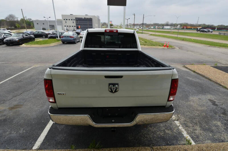 2017 RAM 1500 SLT