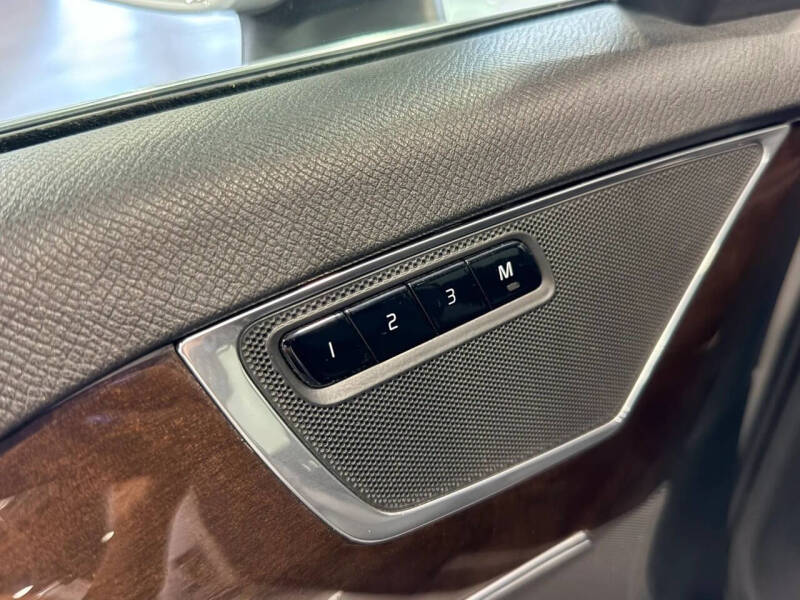 2019 Volvo XC90 T5 Momentum