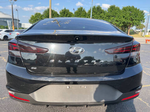 2020 Hyundai Elantra SE