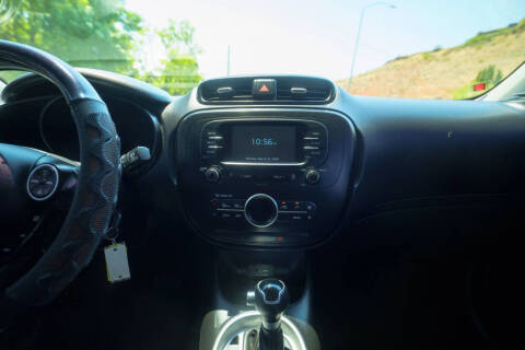 2017 Kia Soul +