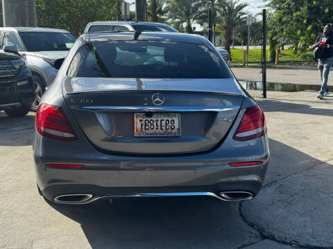 2017 Mercedes-Benz E-Class E 300