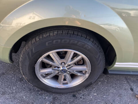 2005 Ford Mustang V6 Premium