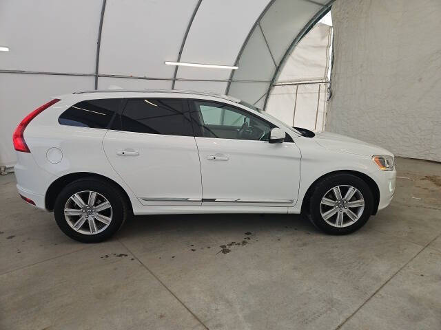 2016 Volvo XC60 T6 Drive-E