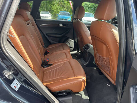 2012 Audi Q5 2.0T quattro Premium Plus