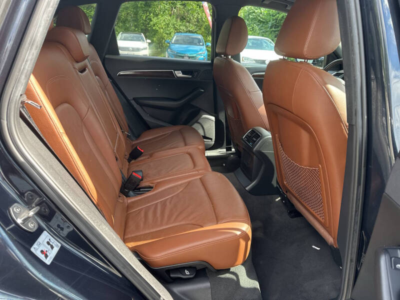 2012 Audi Q5 2.0T quattro Premium Plus
