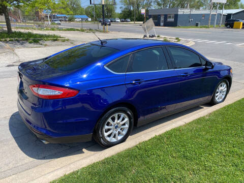 2016 Ford Fusion S