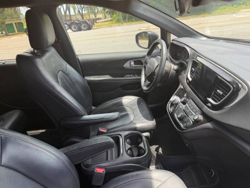 2018 Chrysler Pacifica Touring L