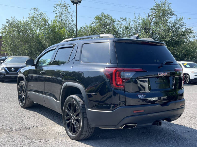 2022 GMC Acadia SLE