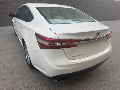 2015 Toyota Avalon XLE