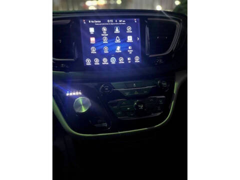 2017 Chrysler Pacifica Touring