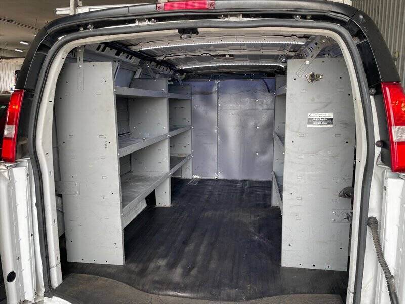 2023 GMC Savana 2500