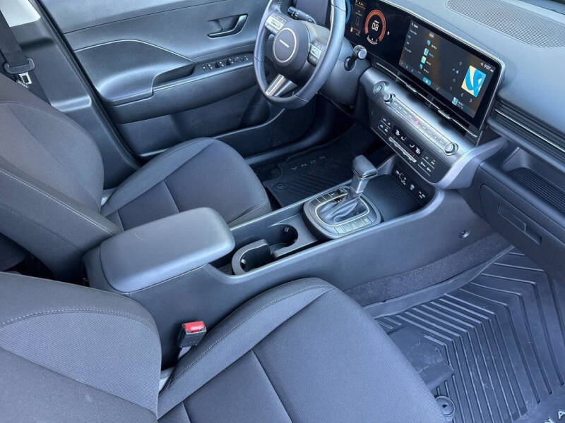 2025 Hyundai Kona SEL