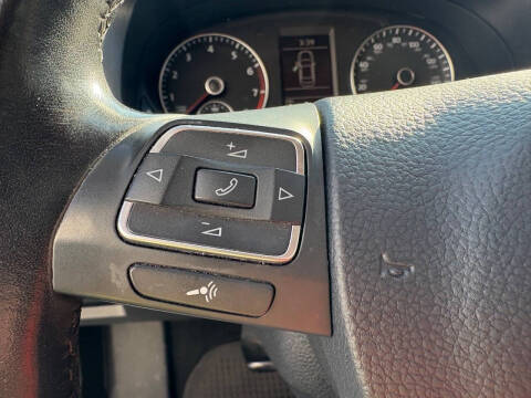 2012 Volkswagen Passat SE PZEV