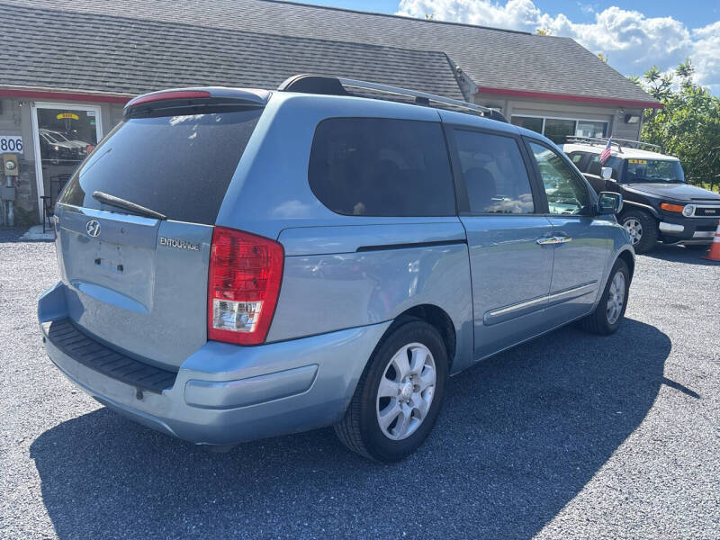 2007 Hyundai Entourage Limited