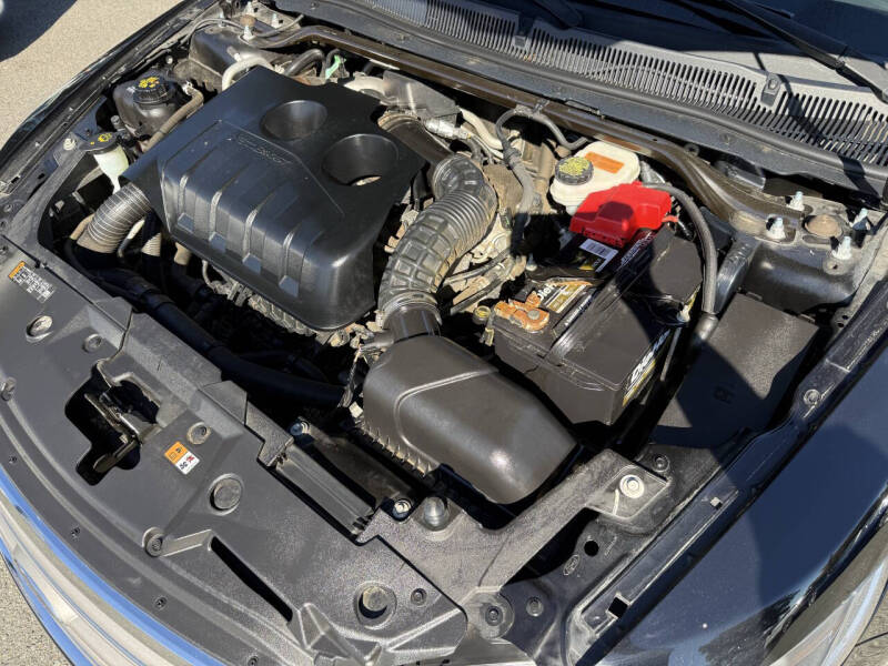 2017 Ford Taurus SEL